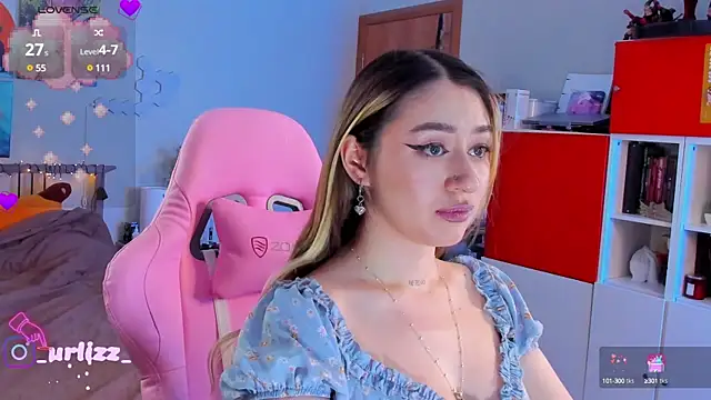 Snapshot of Fiona-Love chatting on 12/05/24, 08:33 Fiona-Love online show from 12/05/24, 08:33