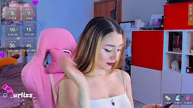 Snapshot of Fiona-Love chatting on 12/07/24, 07:21 Fiona-Love online show from 12/07/24, 07:21