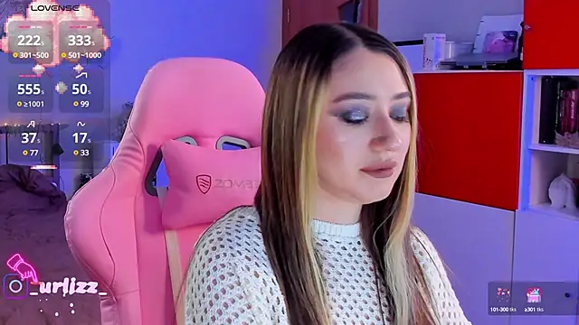 Snapshot of Fiona-Love chatting on 12/14/24, 06:41 Fiona-Love online show from 12/14/24, 06:41