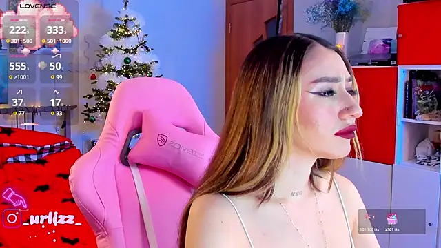 Snapshot of Fiona-Love chatting on 01/10/25, 07:43 Fiona-Love online show from 01/10/25, 07:43