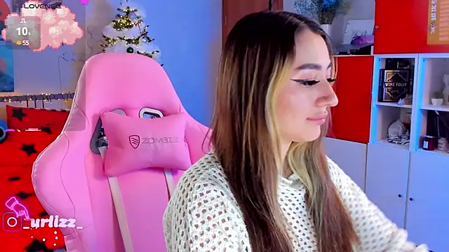 Snapshot of Fiona-Love chatting on 01/17/25, 08:11 Fiona-Love online show from 01/17/25, 08:11