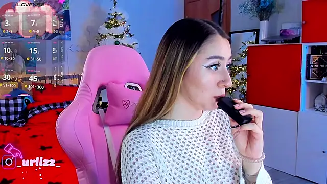 Snapshot of Fiona-Love chatting on 01/18/25, 11:00 Fiona-Love online show from 01/18/25, 11:00