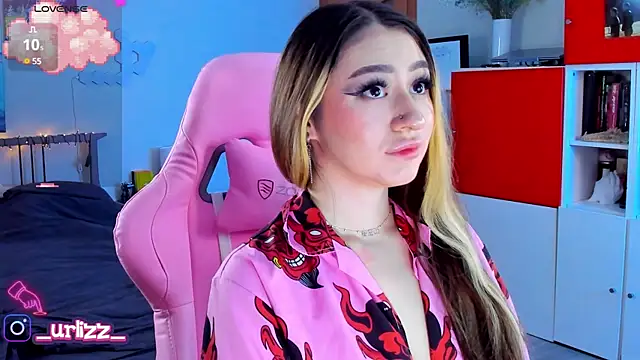 Snapshot of Fiona-Love chatting on 02/06/25, 07:07 Fiona-Love online show from 02/06/25, 07:07