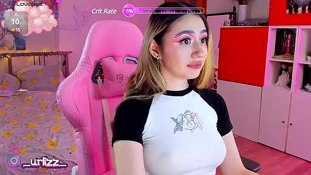 Snapshot of Fiona-Love chatting on 02/14/25, 12:25 Fiona-Love online show from 02/14/25, 12:25