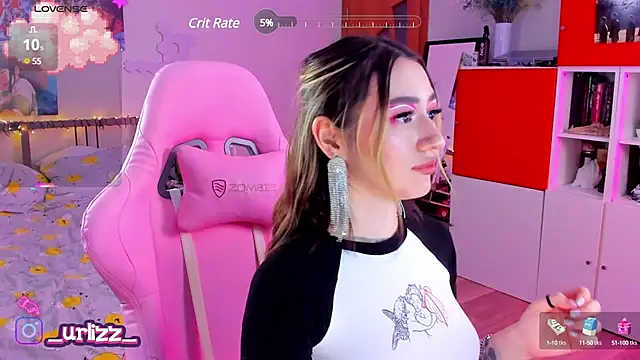 Snapshot of Fiona-Love chatting on 02/14/25, 04:09 Fiona-Love online show from 02/14/25, 04:09