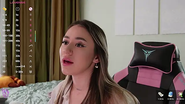 Snapshot of Fiona-Love chatting on 11/08/25, 03:23 Fiona-Love online show from 11/08/25, 03:23