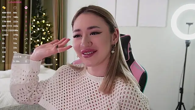 Snapshot of Fiona-Love chatting on 01/09/26, 05:26 Fiona-Love online show from 01/09/26, 05:26