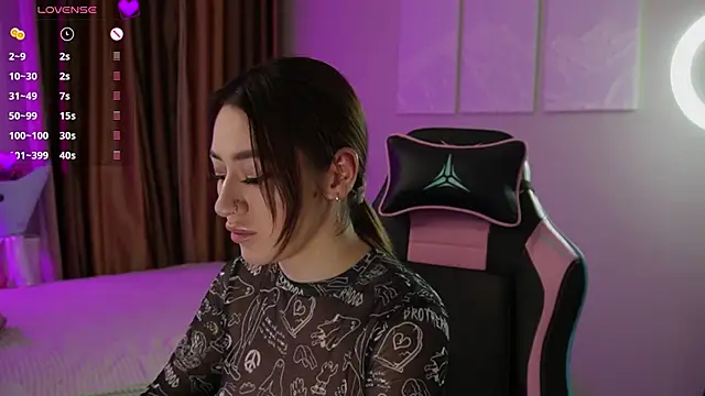 Snapshot of Fiona-Love chatting on 03/21/26, 05:27 Fiona-Love online show from 03/21/26, 05:27