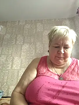 Snapshot of EffectFiona chatting on 01/11/25, 07:06 EffectFiona online show from 01/11/25, 07:06