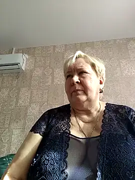 Snapshot of EffectFiona chatting on 02/14/25, 06:56 EffectFiona online show from 02/14/25, 06:56