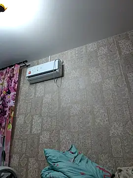 Snapshot of EffectFiona chatting on 12/03/25, 04:09 EffectFiona online show from 12/03/25, 04:09