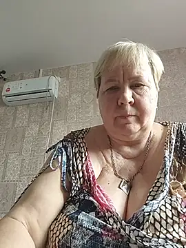 EffectFiona online show from 03/17/26, 11:35