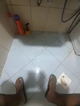 Snapshot of dream_catcher chatting on 10/29/25, 04:31 dream catcher online show from 10/29/25, 04:31