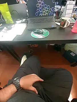 Snapshot of dream_catcher chatting on 11/14/25, 09:19 dream catcher online show from 11/14/25, 09:19