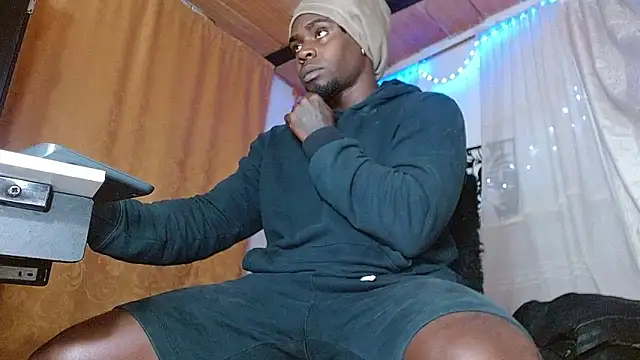 angel bonbom online show from 04/13/26, 10:32