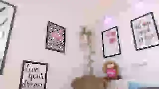 Joliet online show from 04/12/26, 02:27