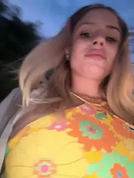 Snapshot of BritneyDimond chatting on 12/10/24, 06:38 BritneyDimond online show from 12/10/24, 06:38