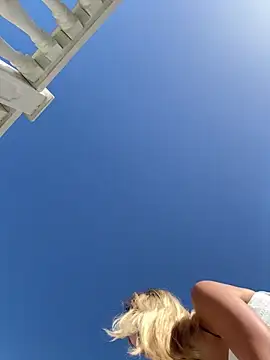 Snapshot of BritneyDimond chatting on 12/24/24, 01:50 BritneyDimond online show from 12/24/24, 01:50