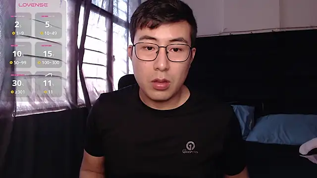 andrewmhilton  online show from 02/10/26, 08:35