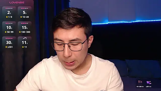 andrewmhilton  online show from 04/06/26, 06:03