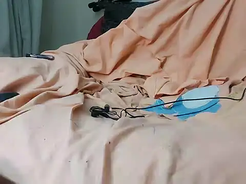 maxxx20202020 online show from 02/01/25, 09:51