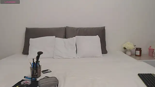 Kate001 online show from 02/01/25, 05:39