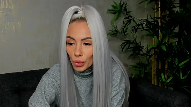 Snapshot of Bailey_Rush chatting on 02/11/25, 07:16 Bailey Rush online show from 02/11/25, 07:16