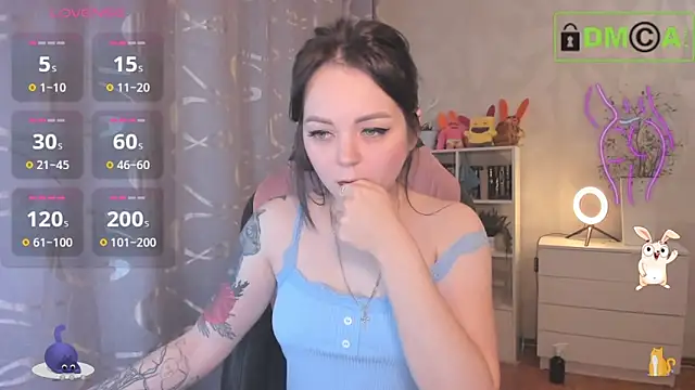 AnnyHoney  online show from 10/16/25, 11:11