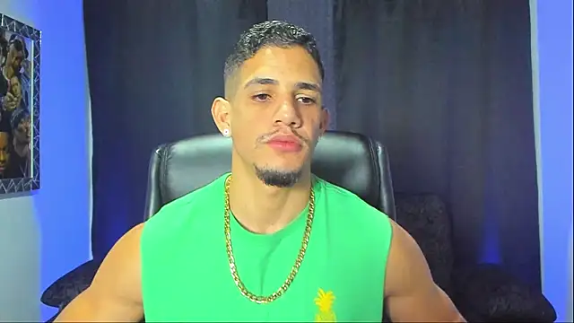 Snapshot of jhonnysnow17 chatting on 11/09/25, 10:41 jhonnysnow17 online show from 11/09/25, 10:41