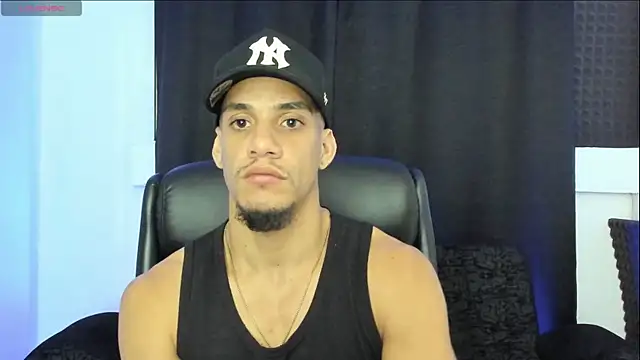 jhonnysnow17 online show from 05/19/26, 03:57