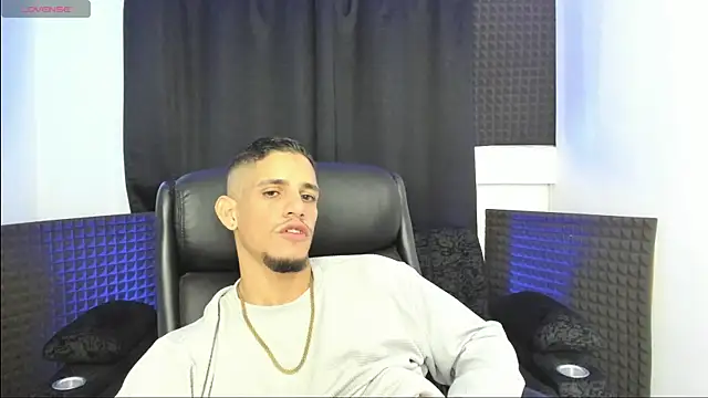 jhonnysnow17 online show from 06/06/26, 04:06