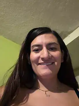Snapshot of ari_artis chatting on 06/14/26, 03:08 ari artis online show from 06/14/26, 03:08