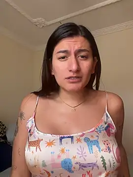 Snapshot of ari_artis chatting on 06/19/26, 06:23 ari artis online show from 06/19/26, 06:23