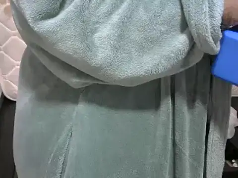 Snapshot of Lelety79 chatting on 02/23/25, 06:28 Lelety79 online show from 02/23/25, 06:28