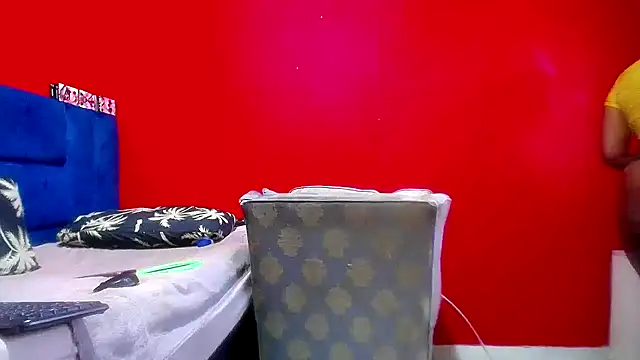 Snapshot of Lelety79 chatting on 10/05/25, 06:34 Lelety79 online show from 10/05/25, 06:34