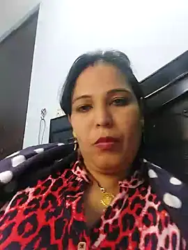Snapshot of Poojabhabi101 chatting on 12/16/24, 05:33 Poojabhabi101 online show from 12/16/24, 05:33
