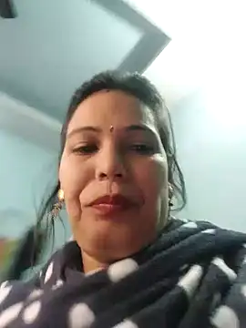 Snapshot of Poojabhabi101 chatting on 12/20/24, 05:18 Poojabhabi101 online show from 12/20/24, 05:18