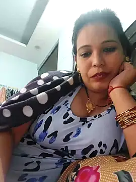 Snapshot of Poojabhabi101 chatting on 12/23/24, 04:50 Poojabhabi101 online show from 12/23/24, 04:50