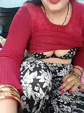 Snapshot of Poojabhabi101 chatting on 01/21/25, 05:27 Poojabhabi101 online show from 01/21/25, 05:27
