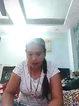 Snapshot of Poojabhabi101 chatting on 01/28/25, 05:43 Poojabhabi101 online show from 01/28/25, 05:43