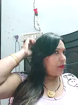 Snapshot of Poojabhabi101 chatting on 02/25/25, 09:31 Poojabhabi101 online show from 02/25/25, 09:31