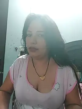 Snapshot of Poojabhabi101 chatting on 09/11/25, 05:51 Poojabhabi101 online show from 09/11/25, 05:51