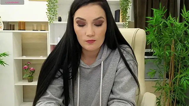 Snapshot of SelineSole chatting on 01/09/25, 05:22 SelineSole online show from 01/09/25, 05:22