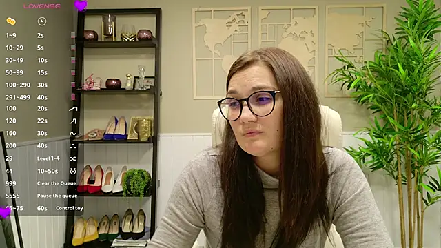 SelineSole online show from 11/17/25, 04:13