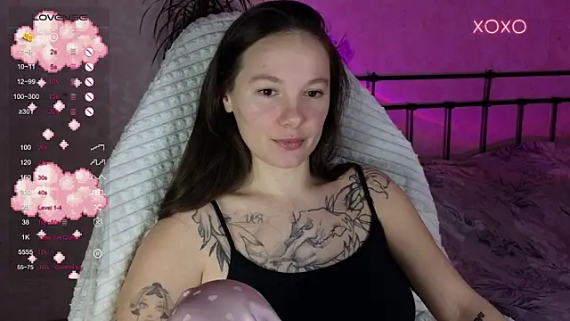 lil luna x online show from 12/18/25, 08:04