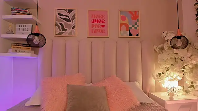 cute  cherry  online show from 11/25/25, 08:53