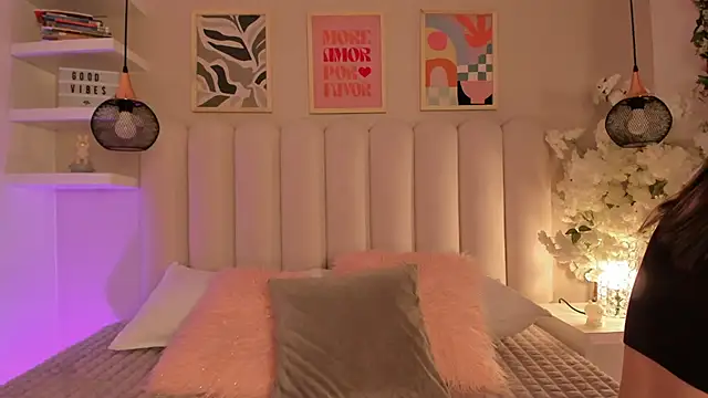 cute  cherry  online show from 12/02/25, 08:26