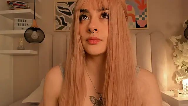 cute  cherry  online show from 12/14/25, 12:10