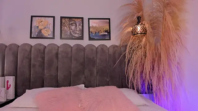 cute  cherry  online show from 04/10/26, 08:24