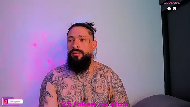 Snapshot of 1ammyryan chatting on 09/15/25, 03:06 1ammyryan online show from 09/15/25, 03:06